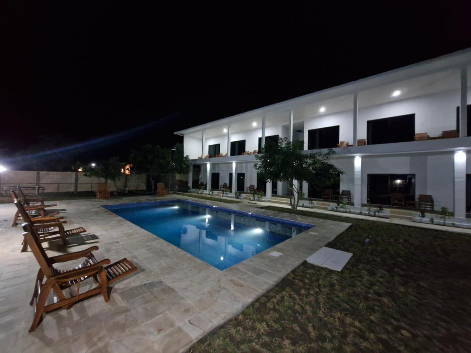Satu Hati Hotel Ekas Екстериор снимка