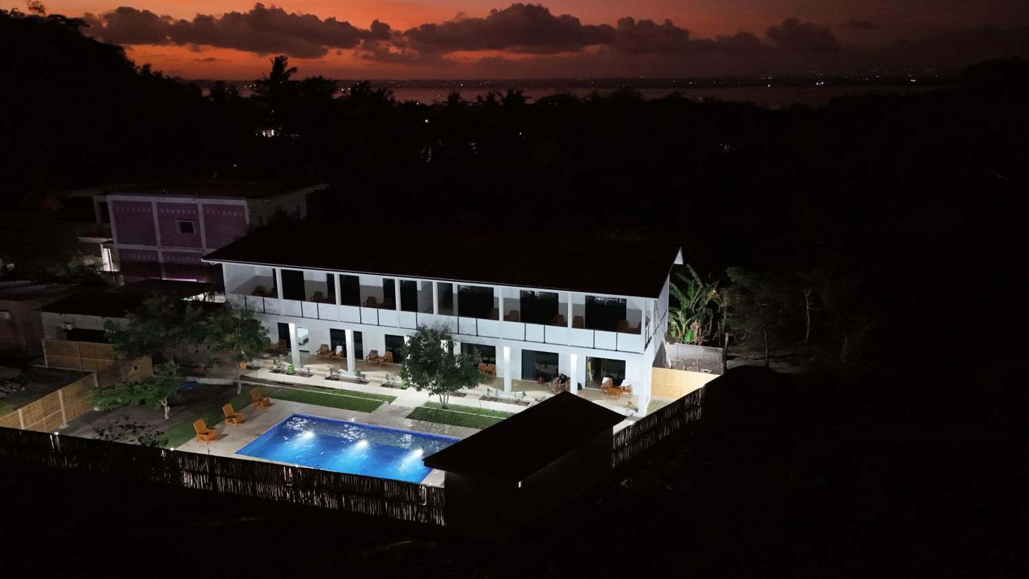 Satu Hati Hotel Ekas Екстериор снимка